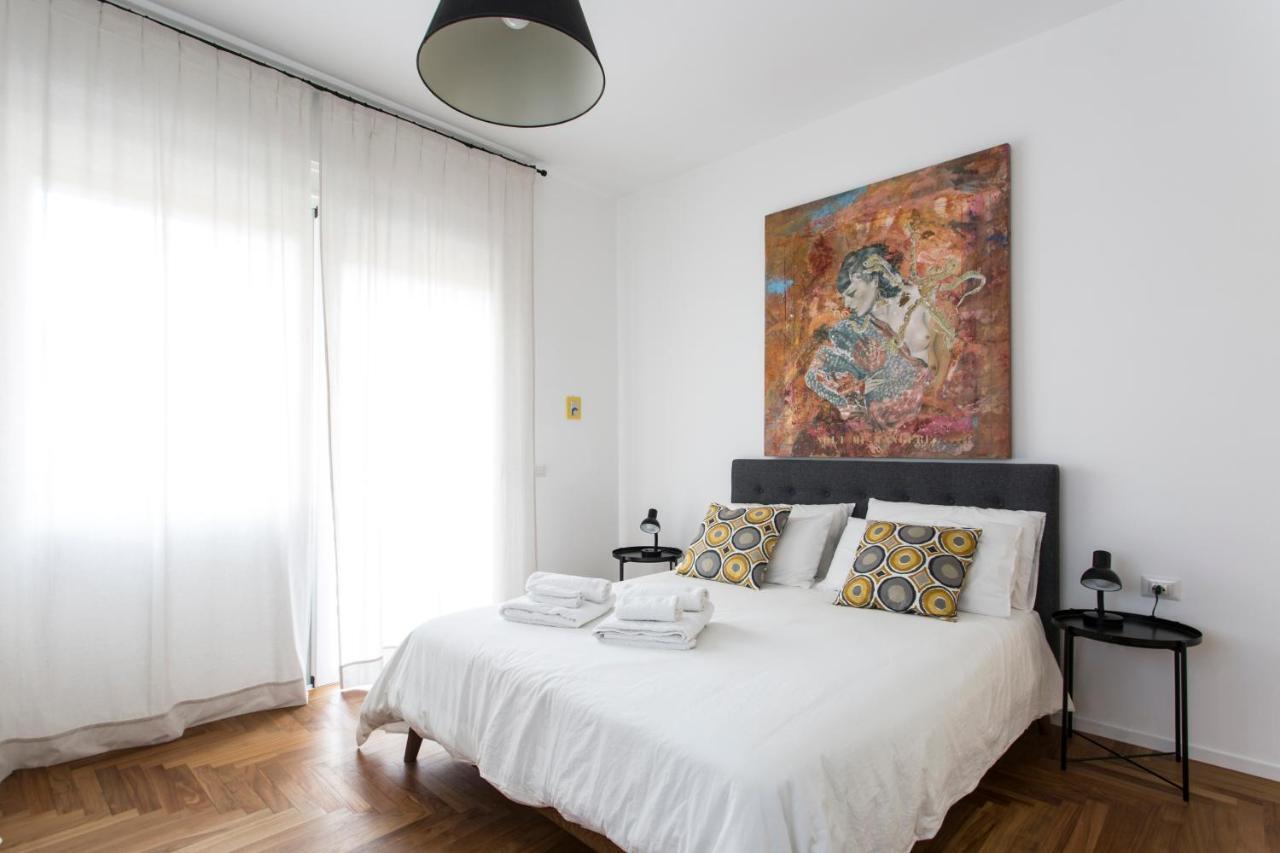 Appartement Dimora Toledo à Naples Extérieur photo
